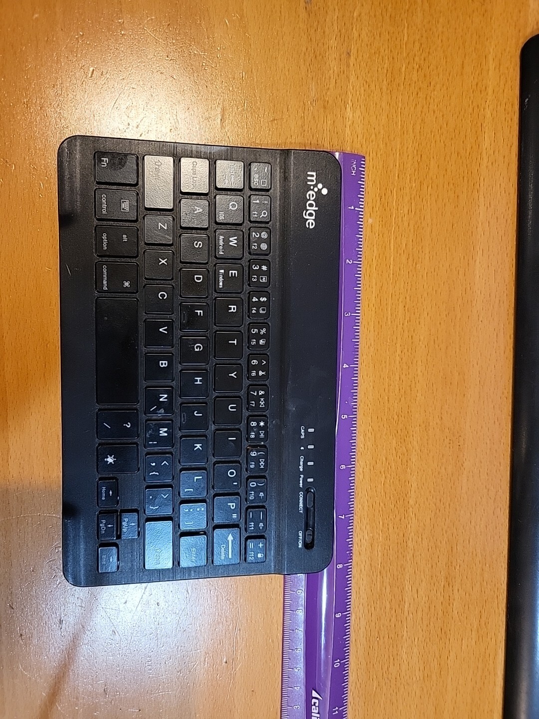 M-Edge Universal SM Keyboard Mini Keyboard iPhone Smart Phon