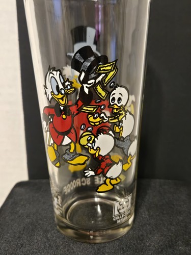 Uncle Scrooge "Happy Birthday Mickey" Pepsi Collector Series Glass, 1978 - Picture 2 of 5
