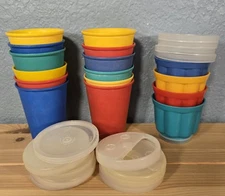 The First Years VTG 1991 Stacking 7oz Toddler Plastic Cups Lids Tupperware Jello