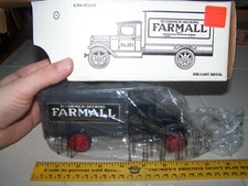 Ertl 1931 Hawkeye Truck Bank McCormick-Deering Farmall 1/34 Scale