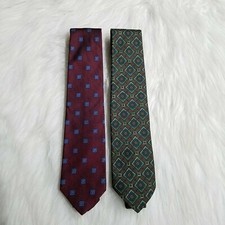 Bundle of 2 Brooks Brothers 100%Silk Geometric Print Mens Neck Ties Made in USA