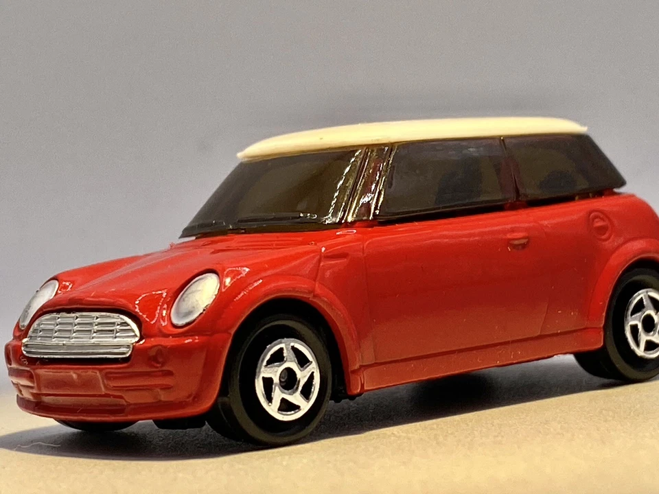 Majorette🔥2002 Nuevo Mini Cooper-Rojo - 1/56- Como Nuevo 🔥 Foto 3 de 4