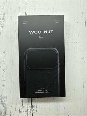 Woolnut iPhone 17 Pro MagSafe Compatible Leather Case - Black