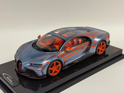 1/18 MR Collection Bugatti Chiron Super Sport Zebra Paint , Carbon base BUG012B