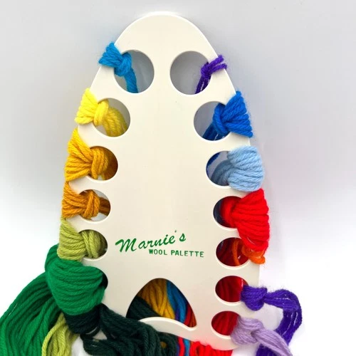 Marnie's Wool Pallete Yarn Floss Organizer