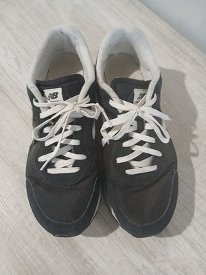 New Balance Men's 527 Size 9.5 Black & White Running Shoes