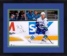 Framed Henrik Sedin Vancouver Canucks Signed 16x20 White Jersey Stopping Photo