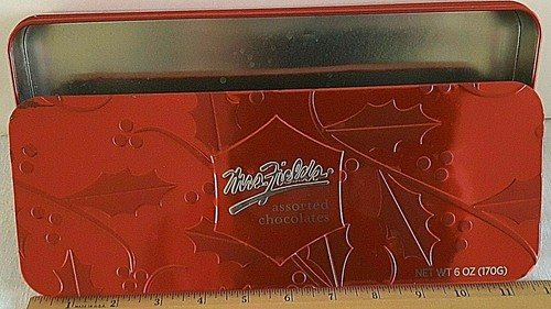 Rare Vintage Mrs Fields Assorted Chocolates Decorative Tin Storage Box Holiday - Picture 2 of 6