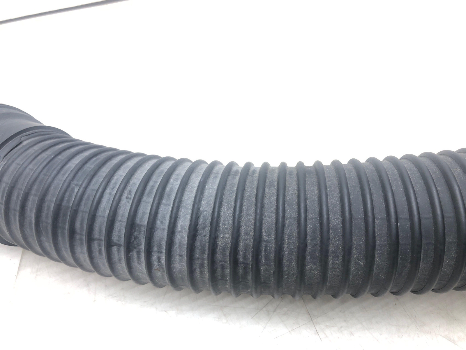 2009 ASTON MARTIN V8 VANTAGE 4.7L AIR INTAKE Y PIPE DUCT HOSE 6G33-9C623-DB OEM
