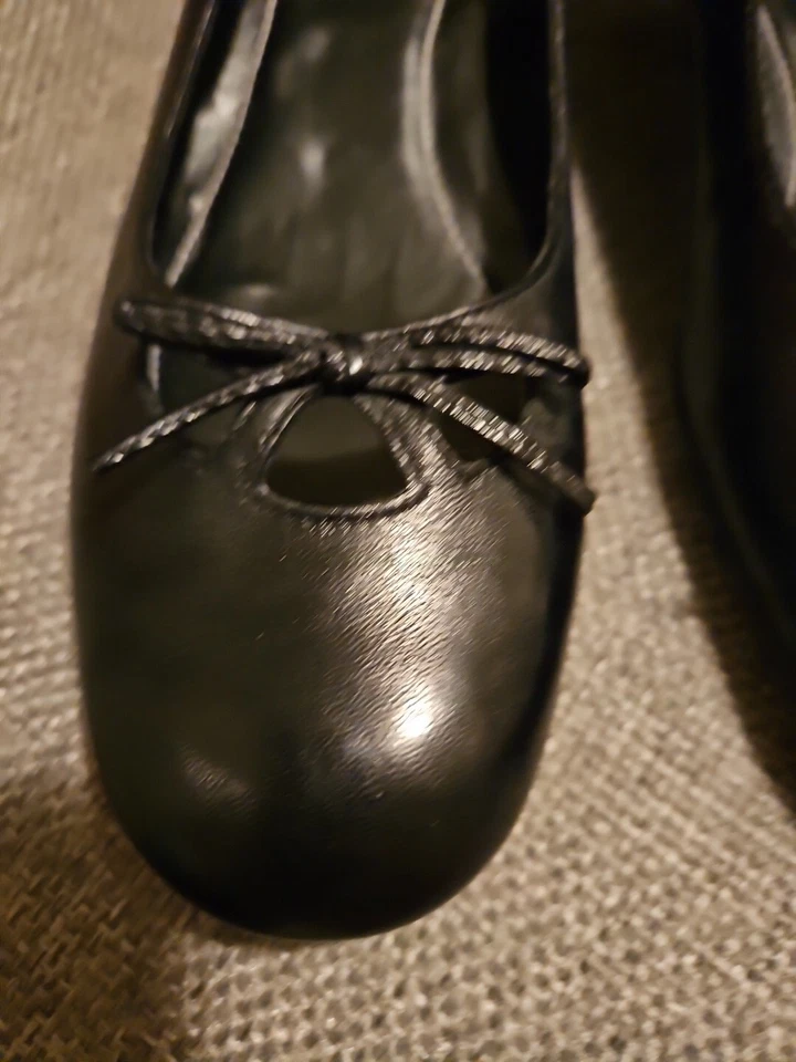 Naturalizer And Impo Black Women's Pumps With Bow 8M - Image 3 of 4