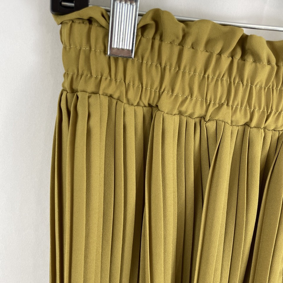 Zara Size M Olive Green Chiffon Micro Pleated Skort Elastic Waist Mini