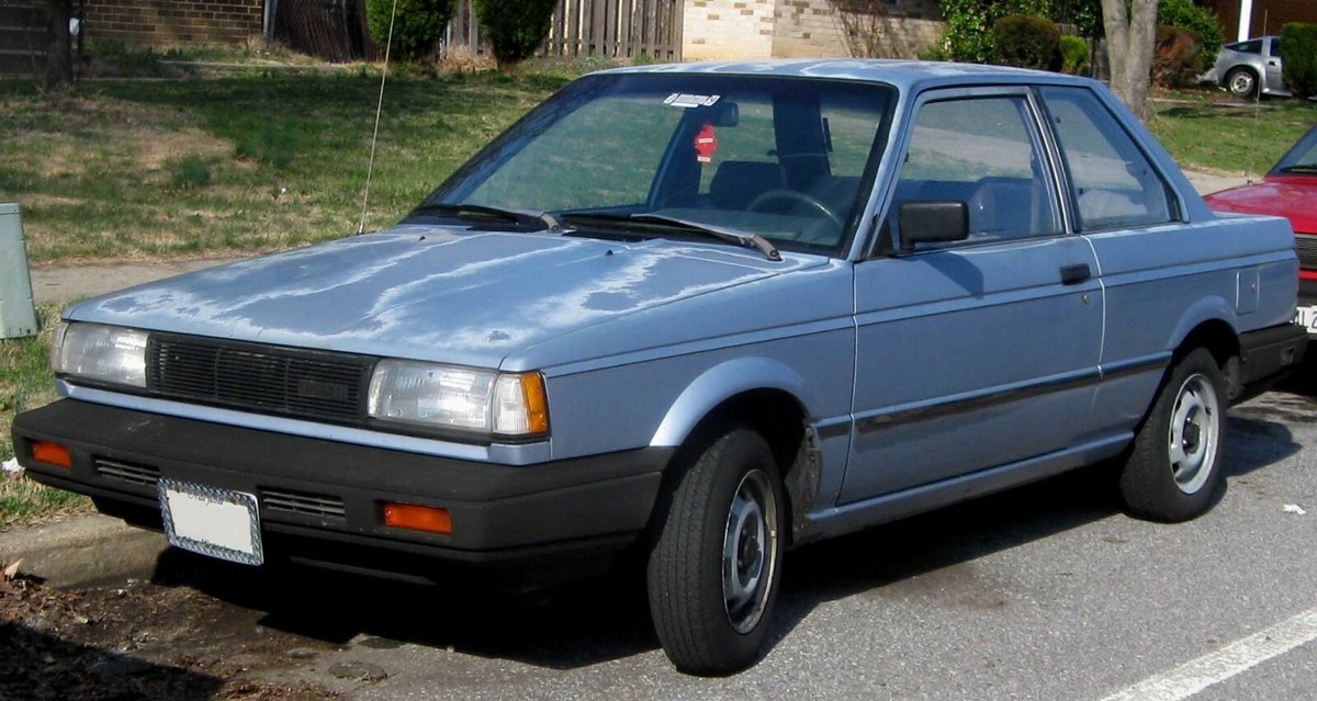 B12 SENTRA セントラ　サニー　USリアバンパー　5マイルバンパー B12 SENTRA セントラ サニー USリアバンパー 5マイルバンパー