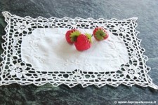 CENTRO VINTAGE IN LINO BIANCO RICAMATO PIZZO BURANO 32x22 COPRIVASSOIO D'EPOCA