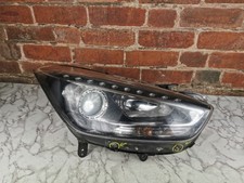2015 HYUNDAI i40 O/S RIGHT DRIVER SIDE HEADLIGHT 92102-3ZXXX