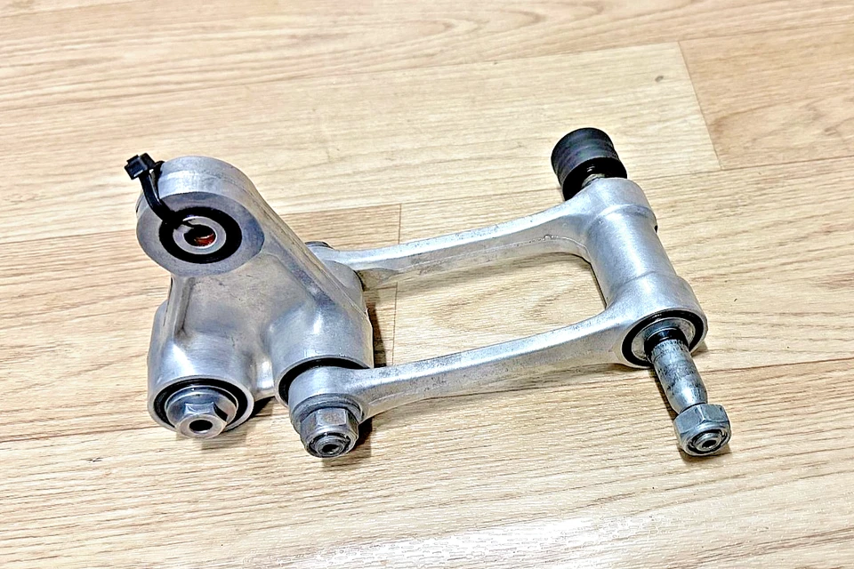 98-99 Honda CR125R CR250R Rear Shock Suspension Linkage Set Pivot Cushion Lever - Image 3 of 4