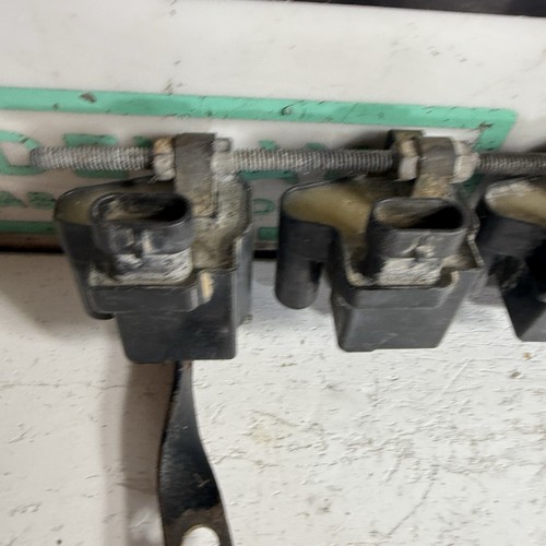 Chevy LS D581 Square Ignition Coil Pack Set of 4 4.8 5.3 5.7 6.0 LS1 LM7 - Picture 2 of 7