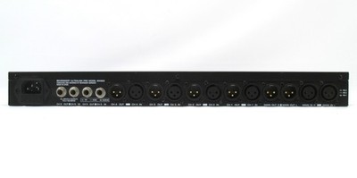 Behringer MX882 Ultralink Pro Ultra-Flexible 8-Channel Splitter