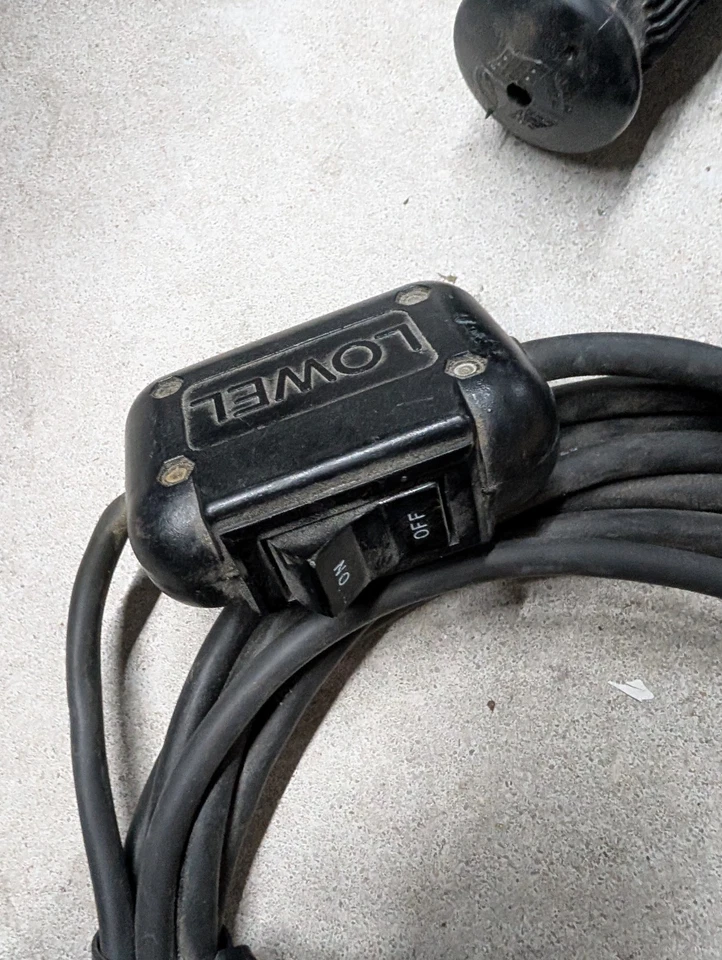 Vintage Lowel DP Light Head D21927 (Needs Bulb / Reflector) - Image 4 of 4