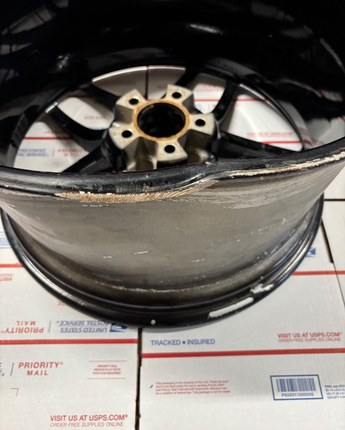 LAMBORGHINI HURACAN LP 610 AUDI R8 REAR FACTORY DAMAGED 4T0 601 017 C