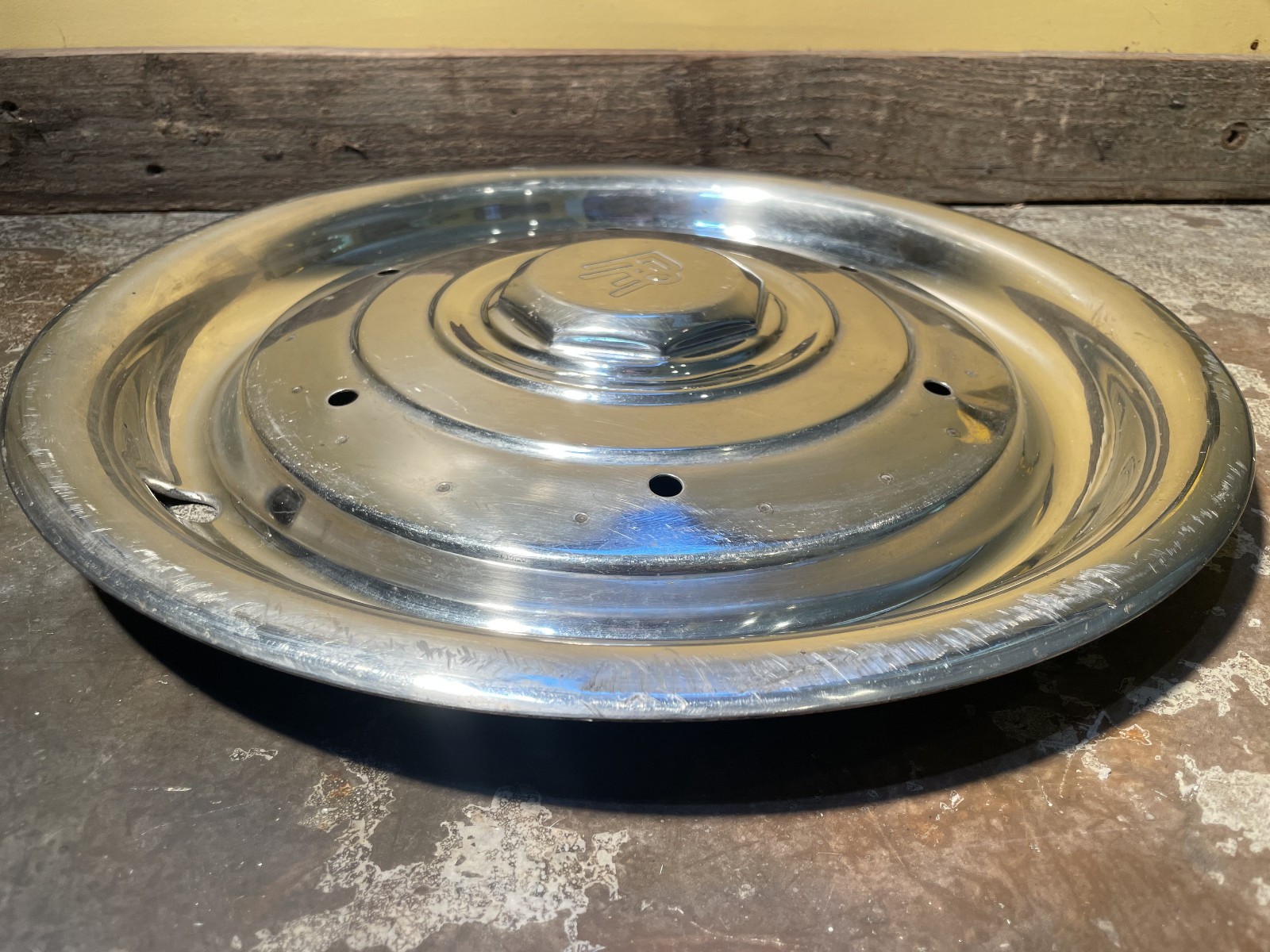 Rolls-Royce Silver Shadow Wheel cover P/N UG12134G