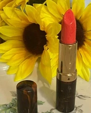 VINTAGE CHARLES REVSON  ULTIMA II ULTRACREME  LIPSTICK MELONIQIE NEW