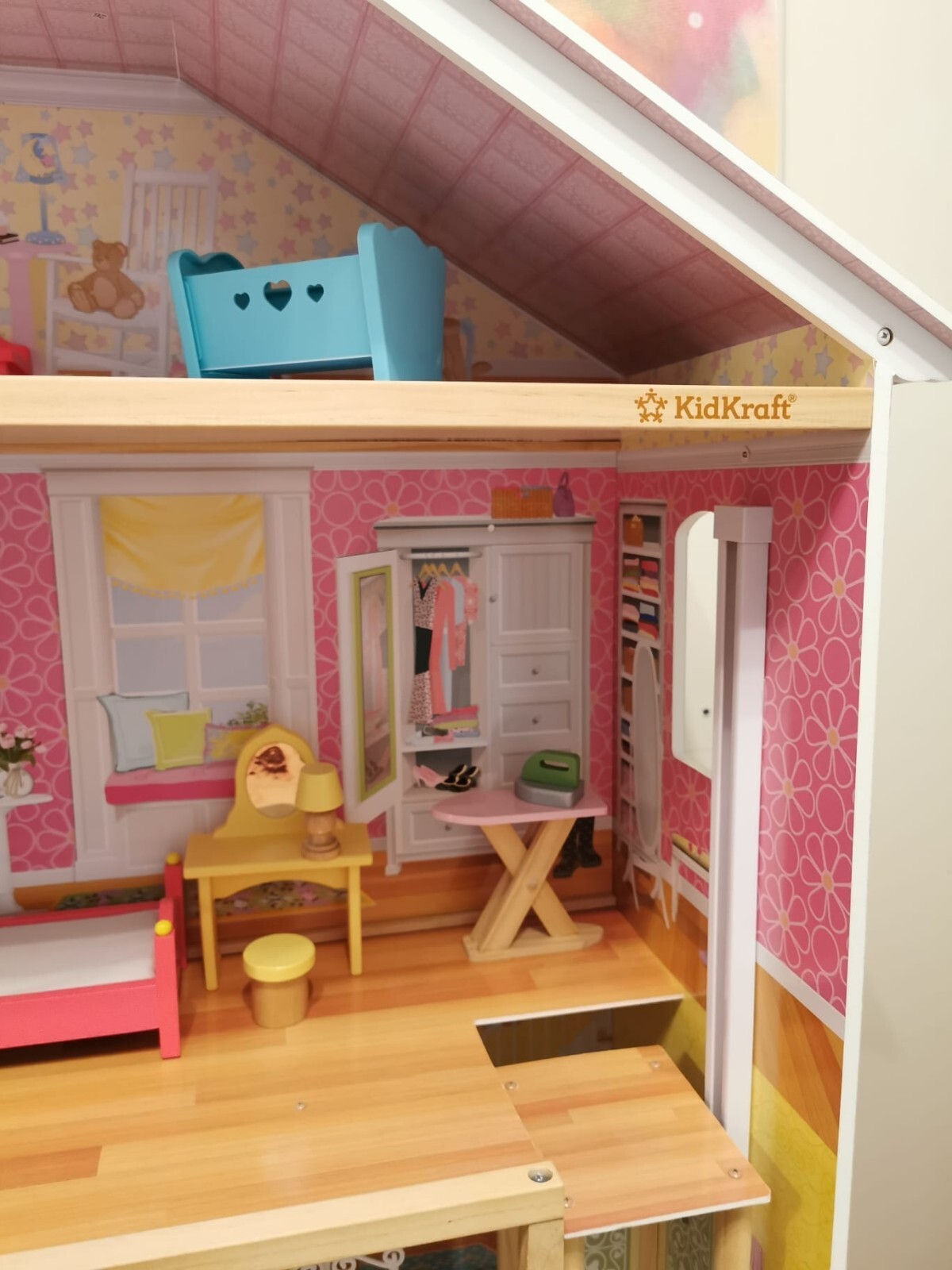 KidKraft Dolls House. Massive! Costs over £200 New! Amazing Xmas