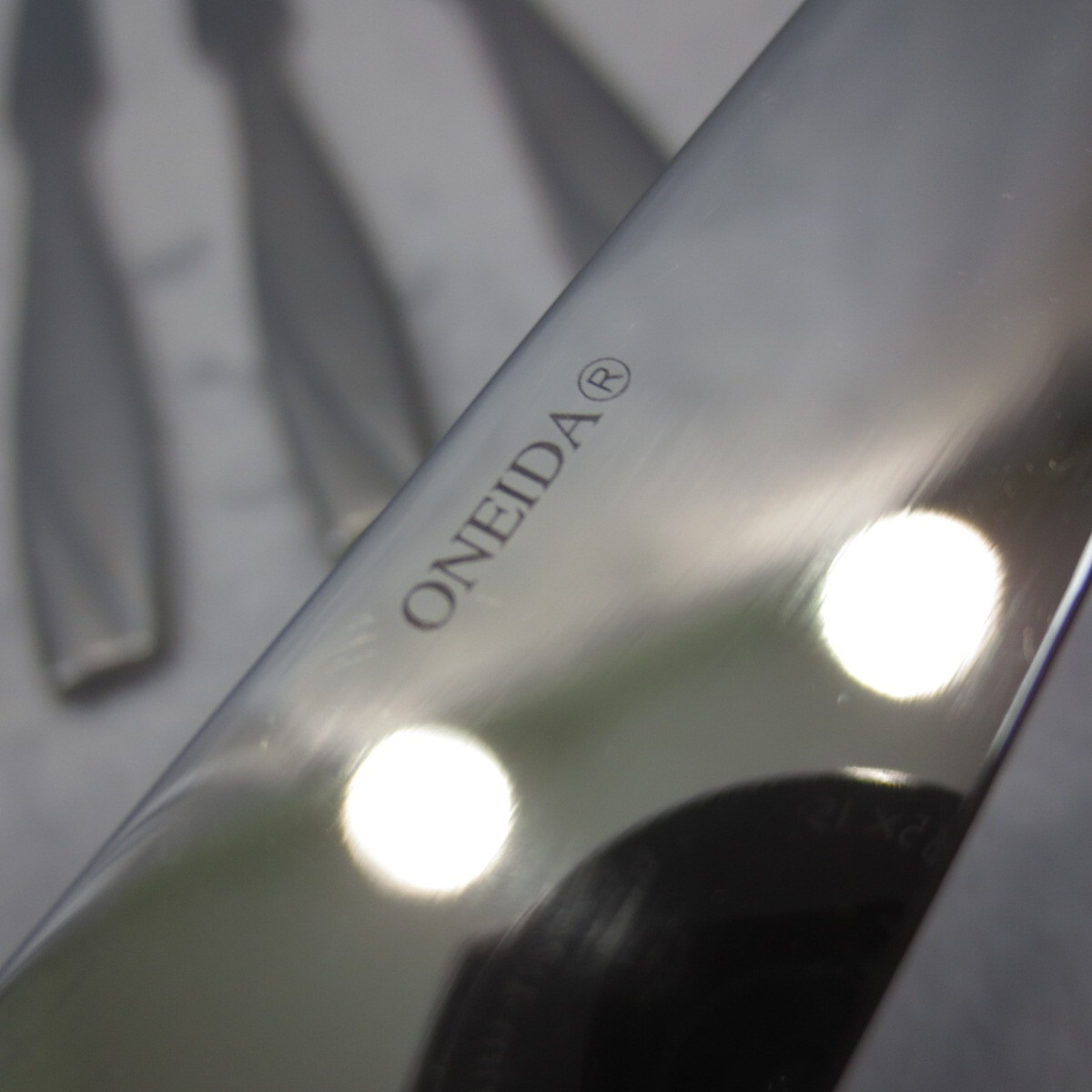 ONEIDA Camlynn Cleo Dinner Knives Stainless Glossy Curved Line Set of 4 Flatware