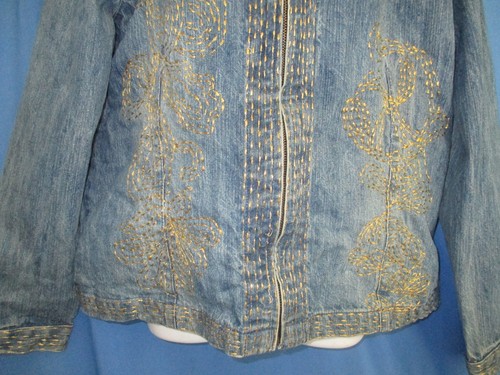Chico's Jean Jacket Denim Coat Lined Gold Embroidery Womens Size 2 - Picture 3 of 8