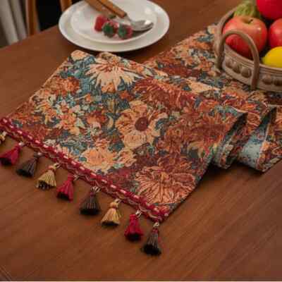 Retro Nostalgia Oil Painting Jacquard Table Runner with Tassel Table Runner