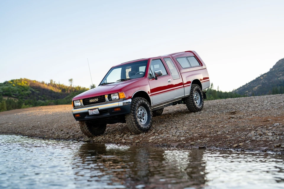 Isuzu 1990 cabina espacial convencional Foto 4 de 4