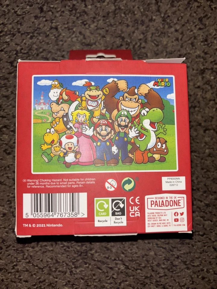 Super Mario 250 Piece Jigsaw Puzzle Nintendo Official  Package New - Image 2 of 2