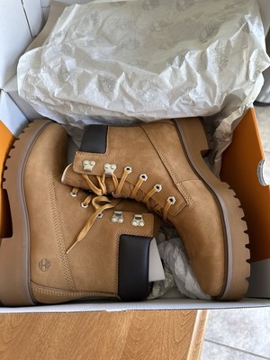 Women's Carnaby Cool 6-Inch Lace-Up Boot