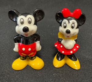 VINTAGE DISNEY BONE CHINA MINI MICKEY & MINNIE FIGURINES (2 INS)