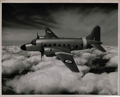 VICKERS VARSITY VX828 LARGE VINTAGE ORIGINAL CHARLES E BROWN PHOTO RAF