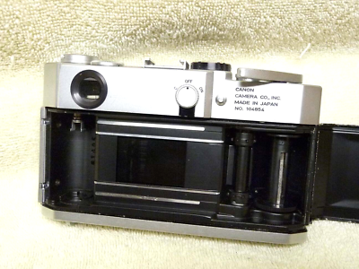 NICE Vintage 1965 CANON 7s 35mm Rangefinder Film Camera Body NICE Vintage 1965 CANON 7s 35mm Rangefinder Film Camera Body