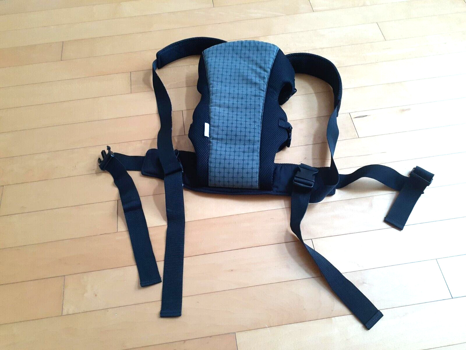 Fleurville 3-Position Comfort Baby Harness Carrier 8-26 lb Baby Accessory