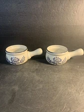 Pair of Japanese soup bowls with Handle Ceramic Stoneware Blue Flower   7"