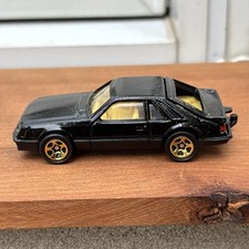 96 Hot Wheels Fao Schwarz Package Pull Gold Series Iii Black Mustang Cobra