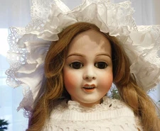 poupée ancienne, Lanternier de Limoges ED. TASSON "La Favorite"tête en biscuit"