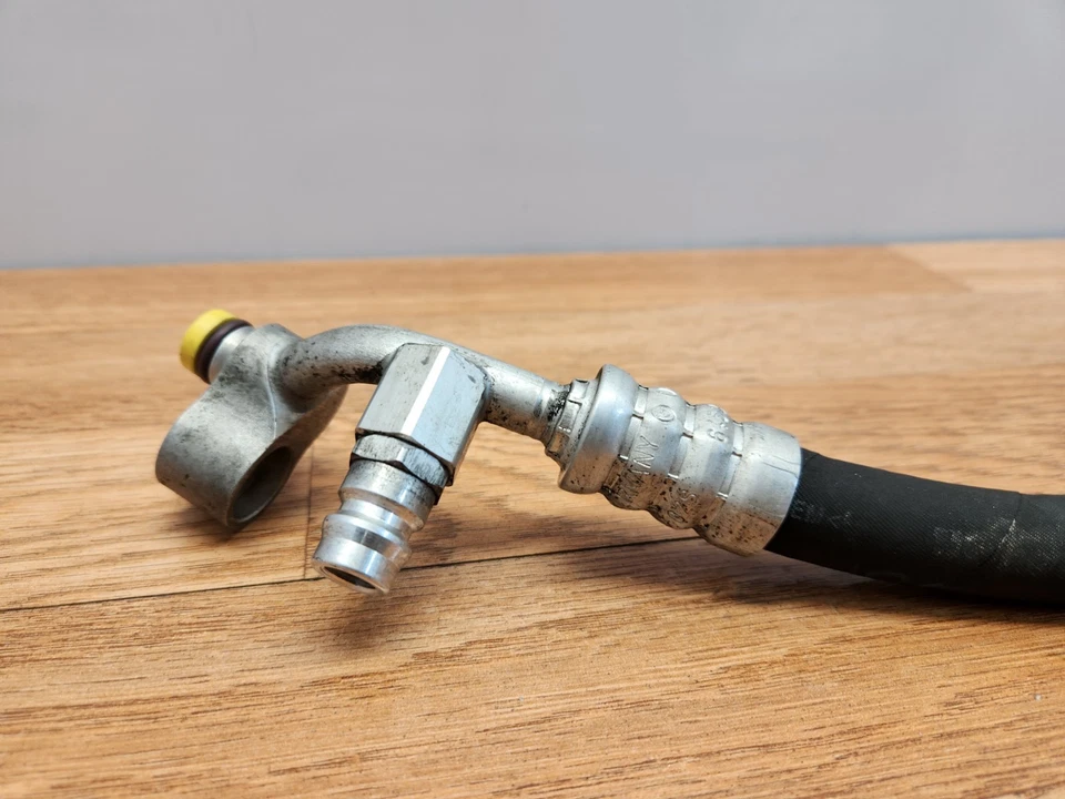 ✅ 00-06 OEM BMW E46 330 Motor M54 Compresor-Condensador Manguera de línea de presión Foto 3 de 4