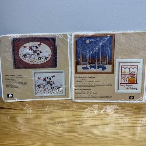 Creative Circle 2 Cross Stitch Kits Festive Friends Xmas Sheep Moonlight Lambs - 第 1/5 張圖片