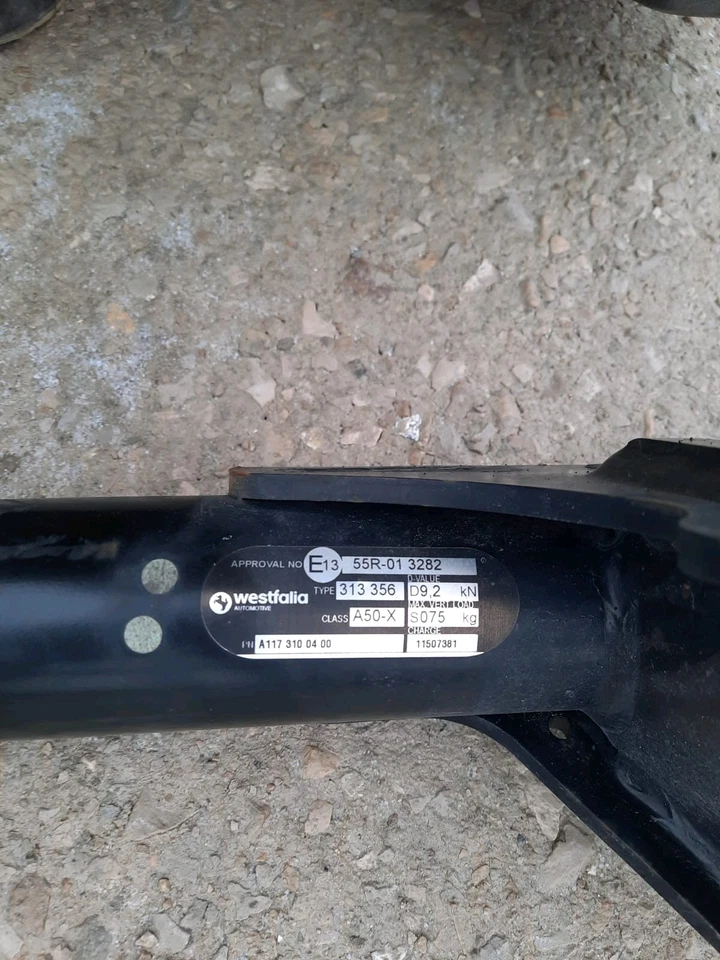 CLA Mercedes Towbar - Image 2 of 4