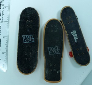 tech deck skateboard toys