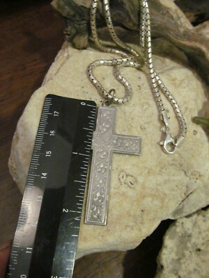 Vintage Sterling Silver 925 Snake chain Engraved CROSS Pendant
