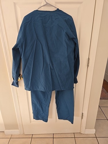 Cleveland Clinic Pharmacy Scrub Sets 3 L Large Shirts M Medium 3 Pants 4 Jackets - Picture 6 of 10