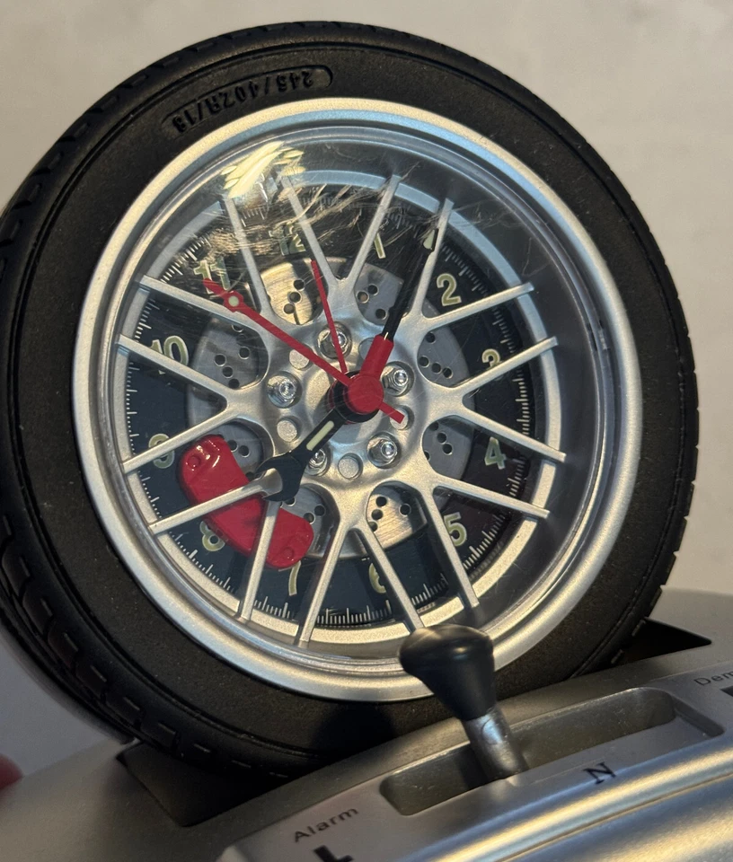 Still Wecker Clock Uhr Reifen Felge Auto Tuning mit Racing Sound - Bild 3 von 4