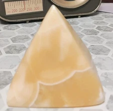 Alabaster Pyramid Hand-Carved Natural Stone Variegated paperweight