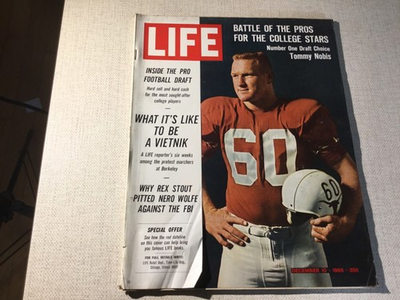 #ad LIFE MAGAZINE. December 10 1965. BATTLE OF THE PROS FOR COLLEGE STARS $10.40