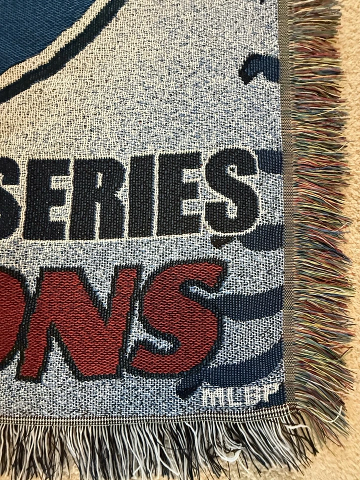 MLB Chicago Cubs 3 veces Campeones de la Serie Mundial 48”X 60” Tapiz 1907–1908–2016�� Foto 2 de 4