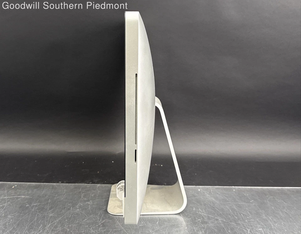 Apple iMac 21.5" Late 2009 Intel Core 2 Duo E7600 4GB RAM 1TB HDD - Parts - Image 4 of 4